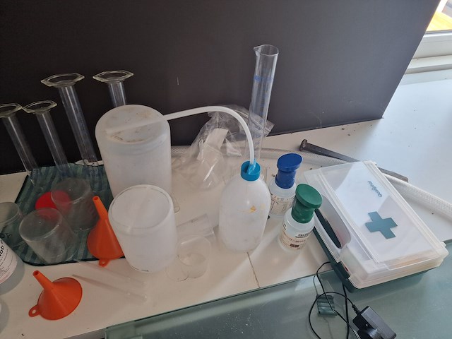 Laboratorium uitrustingen - afbeelding 10 van  12