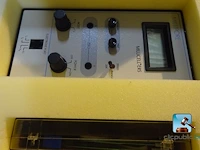Laboratoriumapparatuur - afbeelding 4 van  4
