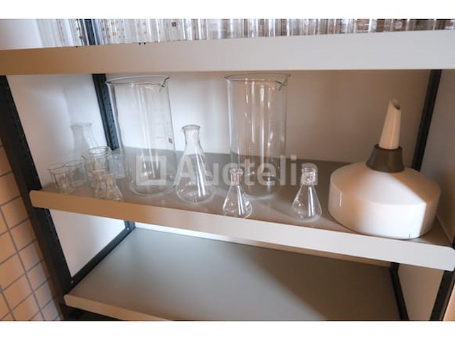 Laboratoriumglasset - afbeelding 5 van  8