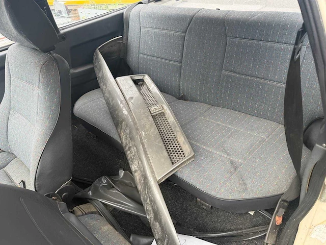 Lada - 1996 - samara - personenauto - afbeelding 6 van  8