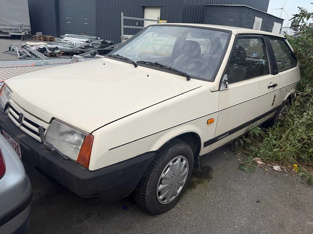 Lada - 1996 - samara - personenauto - afbeelding 1 van  2