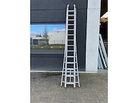 Ladder - ladder driedelig - afbeelding 1 van  1