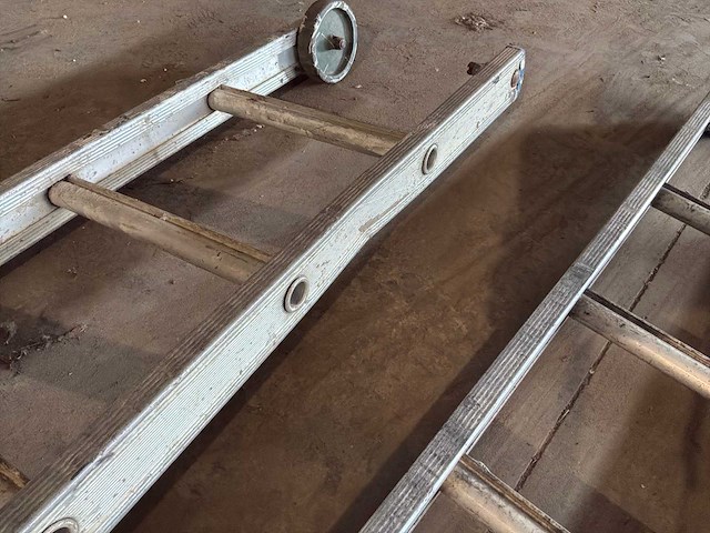 Ladder (2x) - afbeelding 4 van  4