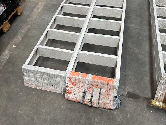 Ladder (2x) - afbeelding 2 van  5
