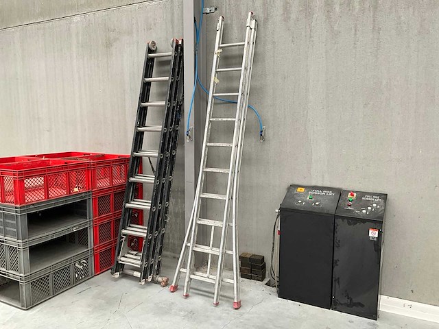 Ladder (2x) - afbeelding 1 van  2