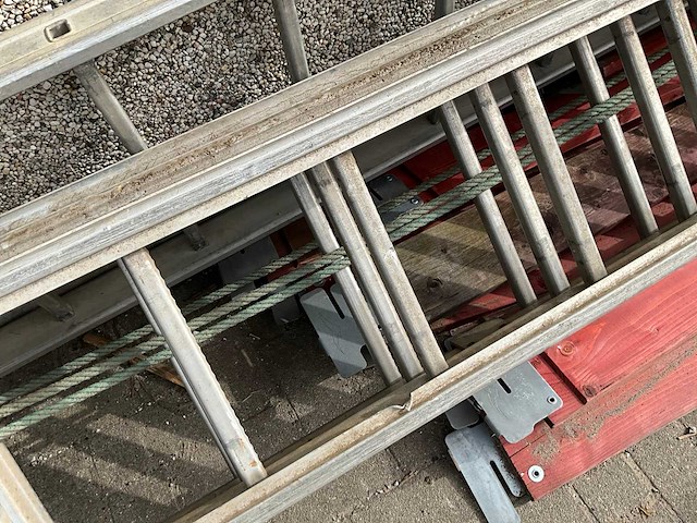 Ladder 3x17 - afbeelding 4 van  5