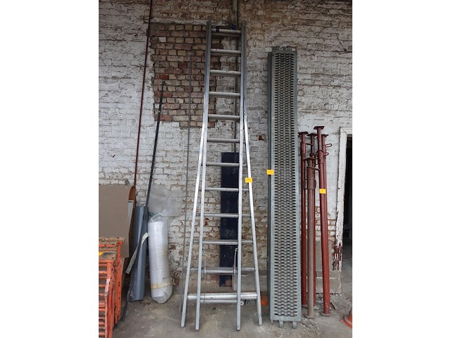 Ladder altrex - afbeelding 1 van  2
