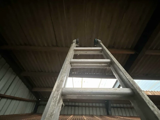 Ladder - afbeelding 6 van  6
