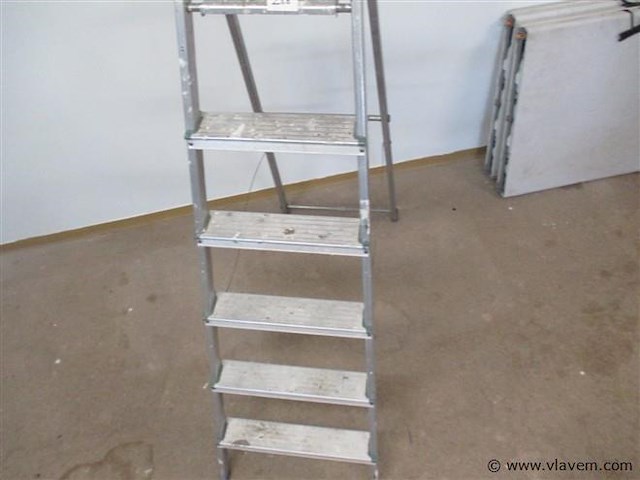Ladder - afbeelding 2 van  2