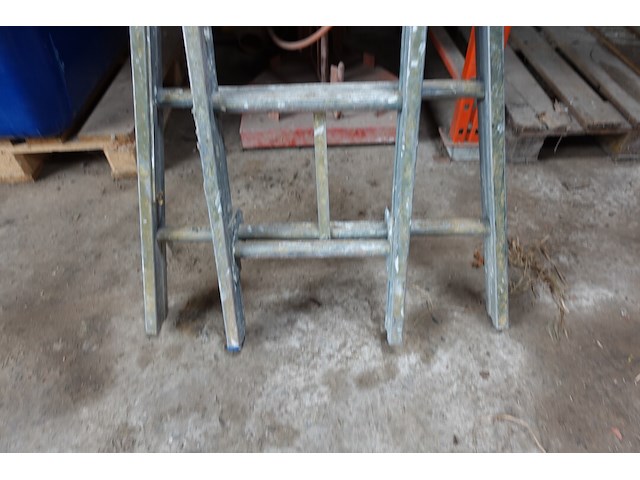 Ladder - afbeelding 2 van  3