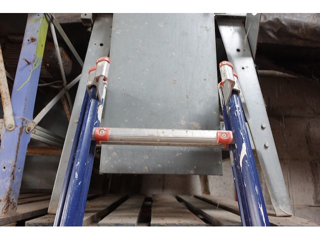 Ladder - afbeelding 3 van  3