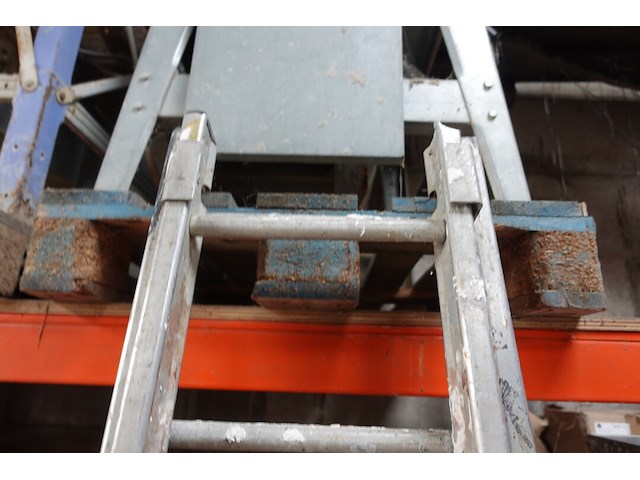 Ladder - afbeelding 3 van  3