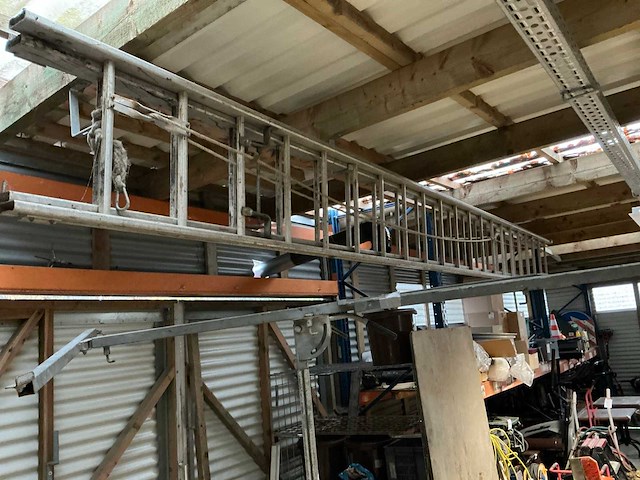 Ladder - afbeelding 1 van  2