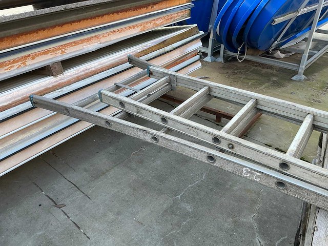 Ladder - afbeelding 2 van  3