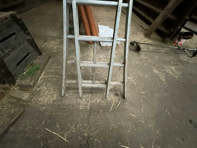 Ladder - afbeelding 5 van  6