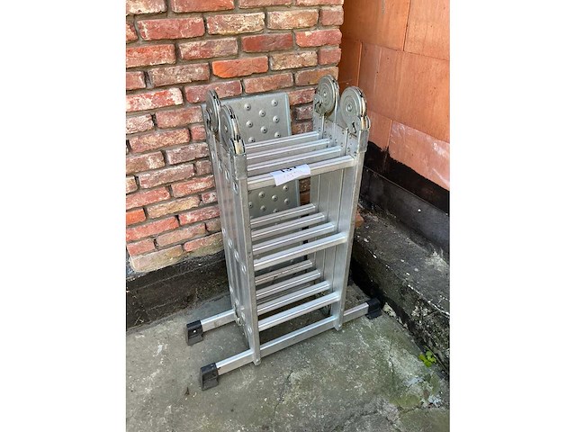 Ladder - afbeelding 3 van  3