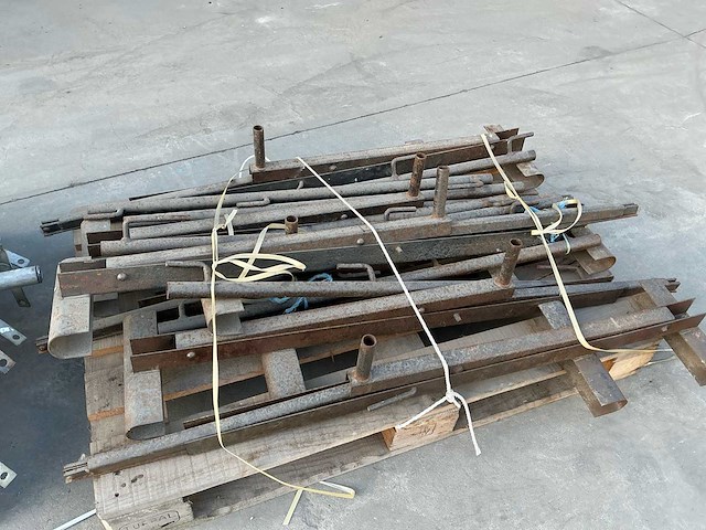 Ladderdrager voor stelling (12x) - afbeelding 3 van  6