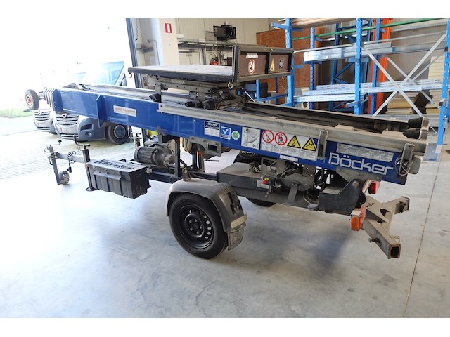 Ladderlift op aanhangwagen böcker - afbeelding 11 van  16