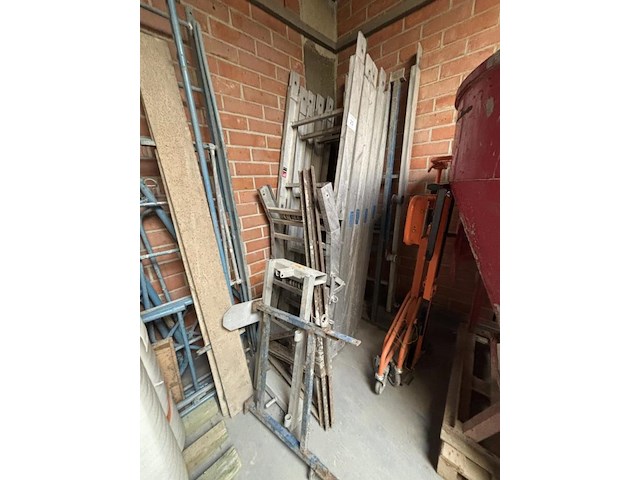 Ladderlift - afbeelding 1 van  5