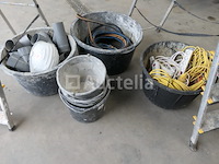 Ladders, bassins, elektrische verlengingen, balans van afvoerleidingen - afbeelding 2 van  8