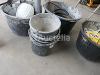 Ladders, bassins, elektrische verlengingen, balans van afvoerleidingen - afbeelding 3 van  8