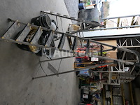 Ladders, bassins, elektrische verlengingen, balans van afvoerleidingen - afbeelding 8 van  8