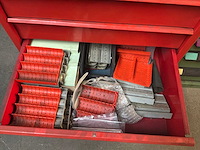 Ladekast met inhoud (2x) - afbeelding 2 van  8