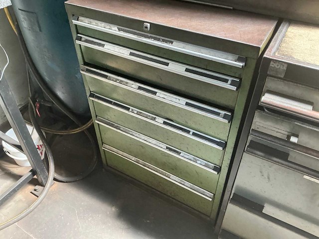 Ladekast met tools (2x) - afbeelding 17 van  20