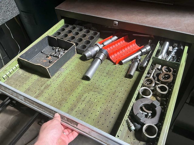 Ladekast met tools (2x) - afbeelding 18 van  20