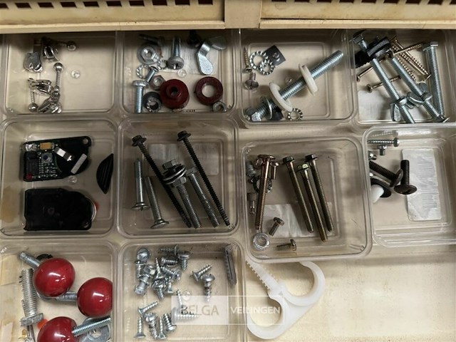 Ladenbox gevuld - afbeelding 4 van  9