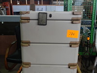 Ladenkast met 3 laden - afbeelding 1 van  2