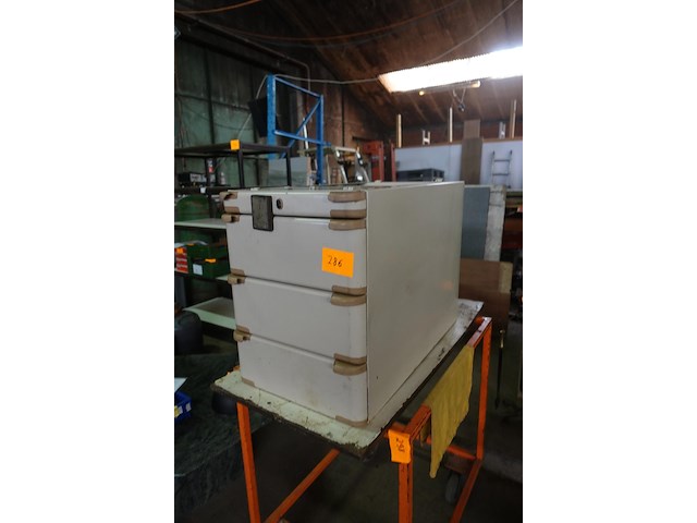 Ladenkast met 3 laden - afbeelding 2 van  2