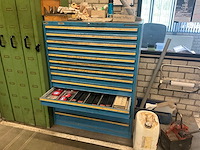 Ladenkast met divers materiaal (13 laden) - afbeelding 1 van  8