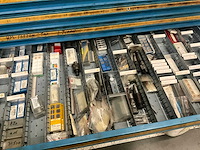 Ladenkast met divers materiaal (13 laden) - afbeelding 7 van  8