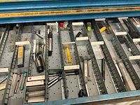 Ladenkast met divers materiaal (13 laden) - afbeelding 8 van  8