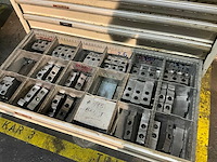 Ladenkast met inhoud - afbeelding 10 van  10