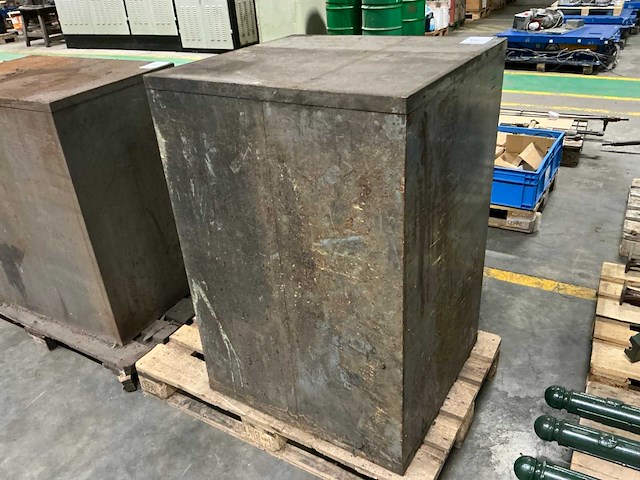 Ladenkast met inhoud - afbeelding 7 van  12