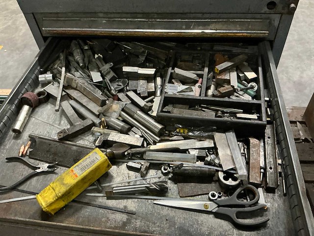 Ladenkast met inhoud - afbeelding 8 van  12