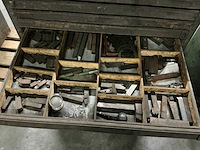 Ladenkast met inhoud - afbeelding 3 van  15