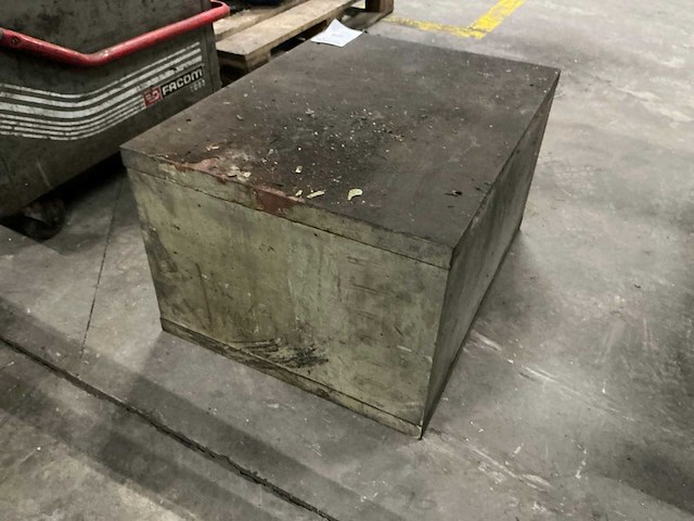 Ladenkast met inhoud - afbeelding 3 van  6