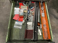 Ladenkast met inhoud - afbeelding 4 van  6