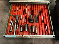 Ladenkast met tools - afbeelding 3 van  14