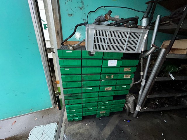 Ladenkast + rest inhoud - afbeelding 1 van  5