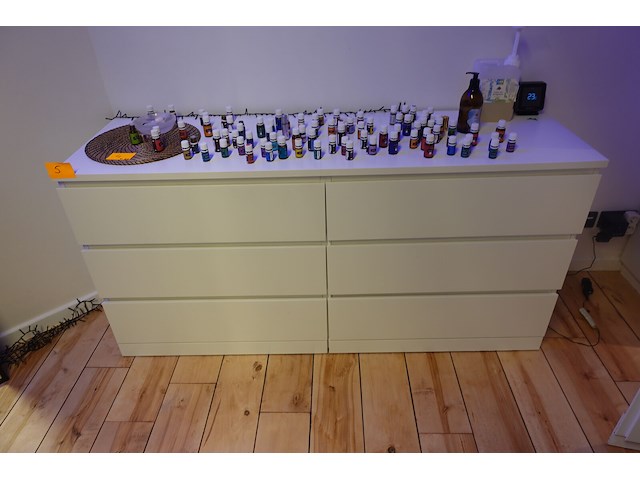 Ladenkast - afbeelding 1 van  2