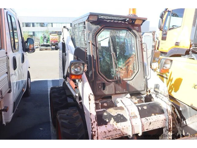 Lader bobcat 773, bj 1999, serie nr 509617402, compleet met veeginrichting, knik-graafbak, graafbak en vork - afbeelding 9 van  16