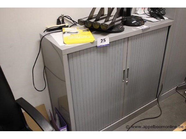 Lage dossierkast vv jaloeziedeuren - afbeelding 1 van  1