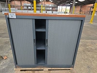 Lage metalen dossierkast