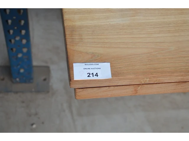 Lage vierkantige natuurkleur houten tafel afm. 140x140cm - afbeelding 5 van  6