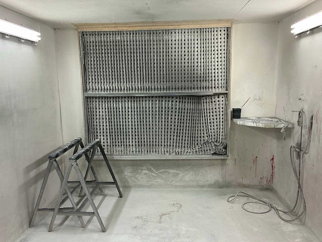 Lakinstallatie - afbeelding 5 van  10