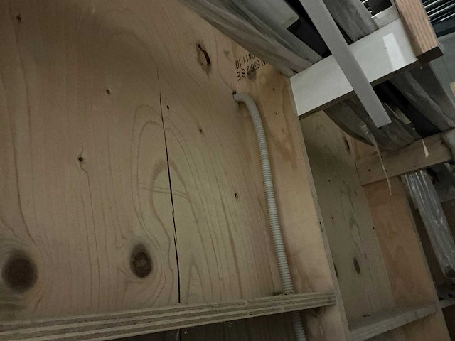 Lakinstallatie - afbeelding 8 van  10